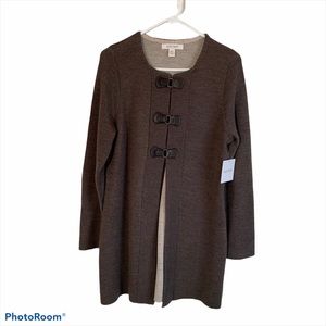 Ellen Tracy buckle front sweater